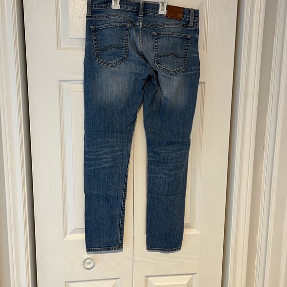 Lucky Brand Jeans - Picture 4 of 9